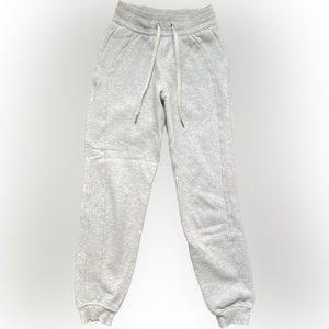 Lululemon Scuba High-Rise Jogger
